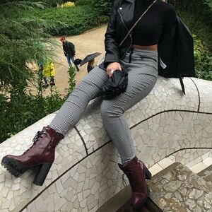 Urban Outfitters - Black and White Plaid / Houndstooth Pants